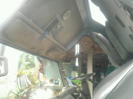 หกล้อ อีซูซุ NPR120ปี42 สภาพดีเครืองแน่นวิ่งานประจำ ทะเบียนพร้อมโอน