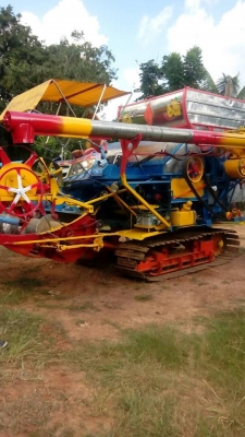 ขายรถเกี่ยวข้าวเจ้าช้างไวไฟ เกษตรพัฒนา ช่วงล่าง12HTนอก ปั๊มไดกิ้น23 เครื่อง240เทอร์โบว์ มิตซู สภาพพร้อมลงลุยงาน