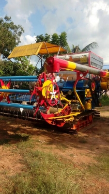 ขายรถเกี่ยวข้าวเจ้าช้างไวไฟ เกษตรพัฒนา ช่วงล่าง12HTนอก ปั๊มไดกิ้น23 เครื่อง240เทอร์โบว์ มิตซู สภาพพร้อมลงลุยงาน