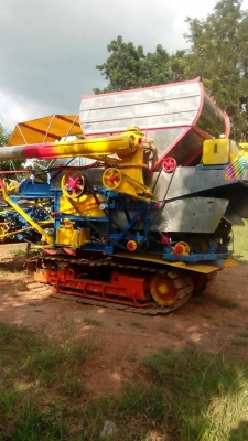 ขายรถเกี่ยวข้าวเจ้าช้างไวไฟ เกษตรพัฒนา ช่วงล่าง12HTนอก ปั๊มไดกิ้น23 เครื่อง240เทอร์โบว์ มิตซู สภาพพร้อมลงลุยงาน