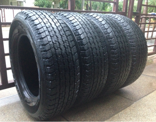 ยาง Brigdestone 255 65 17 สิ้นปี11 ดอกเยอะ