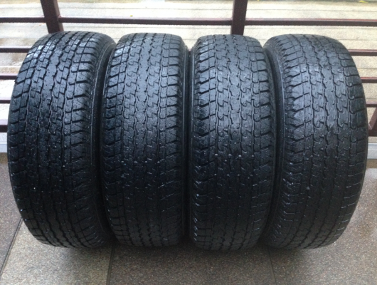 ยาง Brigdestone 255 65 17 สิ้นปี11 ดอกเยอะ