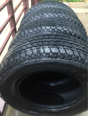 ยาง Brigdestone 255 65 17 สิ้นปี11 ดอกเยอะ