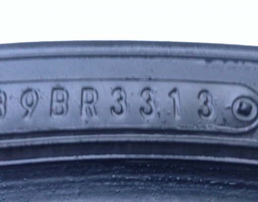 ยาง Dunlop ขอบขาว 225 70 15 ปลายปี13 ดอกเต็ม