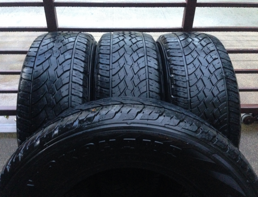 ยาง Yokohama 265 65 17 ปลายปี11 ดอกเยอะ พร้อมใช้งาน