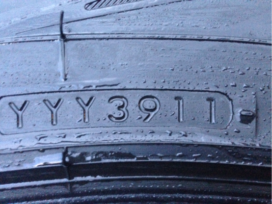 ยาง Yokohama 265 65 17 ปลายปี11 ดอกเยอะ พร้อมใช้งาน