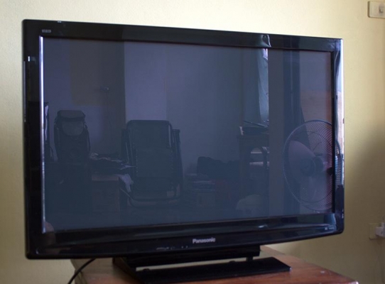 panasonic plasma 42 นิ้ว มือสองสภาพสมบูรณ์ ของตัวเองมือเดียวห้าง