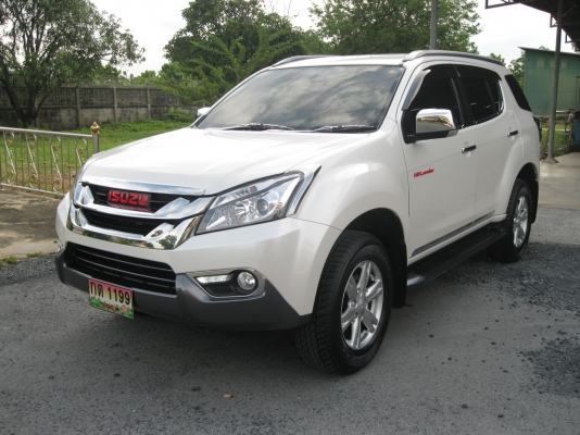 ขายรถยนต์ ISUZU รุ่น MU-X 3.0 VGS Navi ตัว Top สุด ขายรถยนต์ ISUZU รุ่น MU-X 3.0 VGS Navi ตัว Top สุด