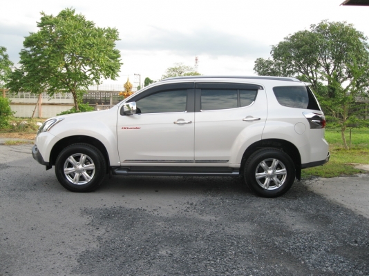 ขายรถยนต์ ISUZU รุ่น MU-X 3.0 VGS Navi ตัว Top สุด ขายรถยนต์ ISUZU รุ่น MU-X 3.0 VGS Navi ตัว Top สุด