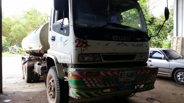 ขายรถบรรทุก 18 ล้อน้ำพ่วงแม่ลูก ISUZU DECA 270 แรงม้า ลูกพ่วง 2 เพลา ราคา 1050000