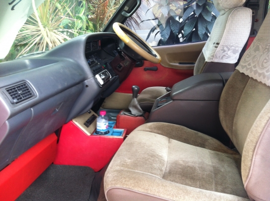 ขาย TOYOTA HIACE ปี 39 เครื่อง2800 ราคา 295000