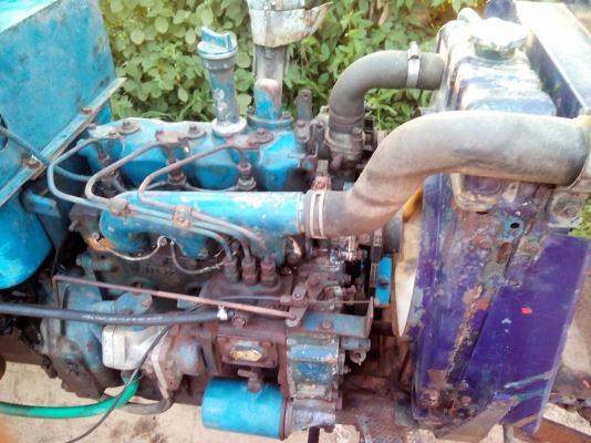 l2202 สองเพลา4x4 4WD แถมผานขุดมันใหม่  พร้อมใช้ครับราคาเบาๆ เข้าร่องอ้อยรองมัน ไถนา เข้าสวนครับ