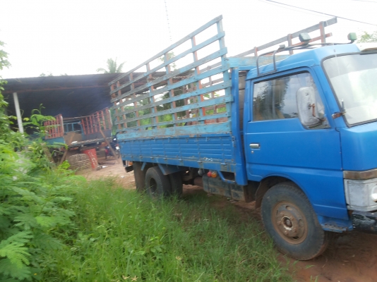 ขายหกล้อนิสสันเฟืองท้าย115อีซุซุ มีสโลว์ ยกหัวได้ พร้อมลุย ขายหกล้อนิสสันเฟืองท้าย115อีซุซุ มีสโลว์ ยกหัวได้ พร้อมลุย