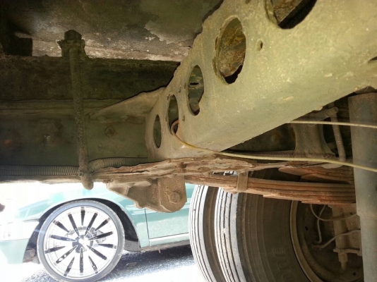 6ล้อตู้เปียก 110แรง ISUZU..รถห้างแท้ ตู้สแตนเลสยาว4ม.กว่า คัสซีสวย..