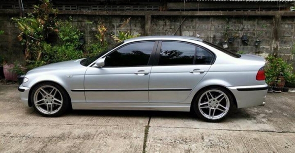 ขายบีเอ็ม อี46 หล่อๆซักคัน