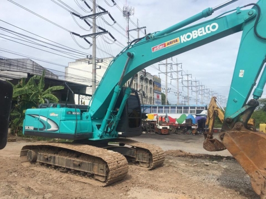 KOBELCO SK200-8 YN11 8,XXX ชั่วโมง เล่มทะเบียนครบ รถสวย ใ