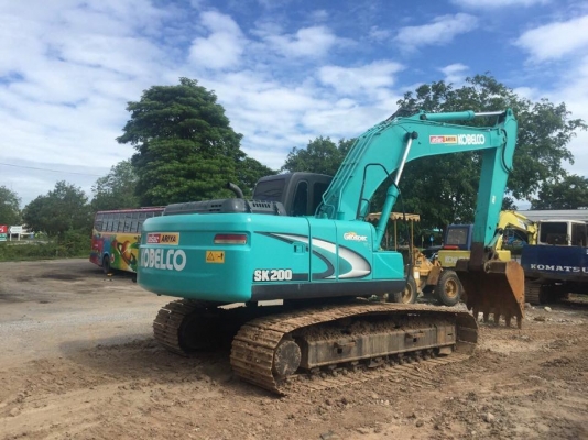 KOBELCO SK200-8 YN11 8,XXX ชั่วโมง เล่มทะเบียนครบ รถสวย ใ