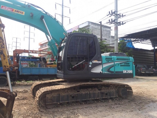 KOBELCO SK200-8 YN11 8,XXX ชั่วโมง เล่มทะเบียนครบ รถสวย ใ