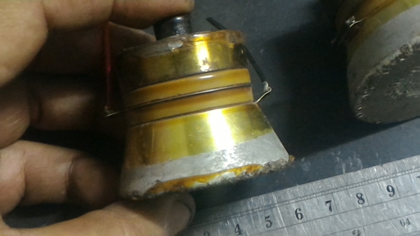 หัวอัลตร้าโซนิค ในระบบอุตสาหกรรม ใช้ทำงานล้างชิ้นงานและอื่นๆได้หลายอย่าง(มี 30 หัว)