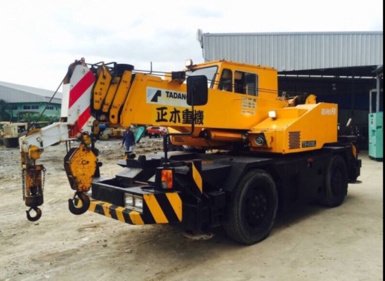 ขาย เครน 4 ล้อ ขนาด 5 ตัน TADNOTR 80 ML เก่านอกเอกสารครบ พร้อมใช้งานครับ