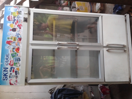 ตู้แช่ 2 ประตู มีช่องแช่แข็ง 2 ประตู สวยๆครั ตู้แช่ 2 ประตู มีช่องแช่แข็ง 2 ประตู สวยๆครั