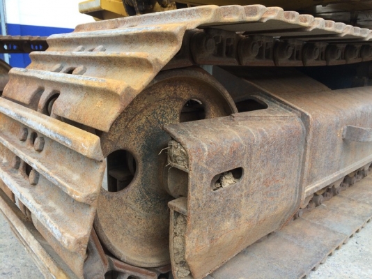 ถึงไทยแล้วครับ Komatsu PC120-6E SN: 58829 ปี 1997 ใช้งานแค่ 4 พันกว่าชม. ครับ ไม่แพง