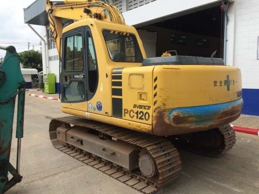 ถึงไทยแล้วครับ Komatsu PC120-6E SN: 58829 ปี 1997 ใช้งานแค่ 4 พันกว่าชม. ครับ ไม่แพง