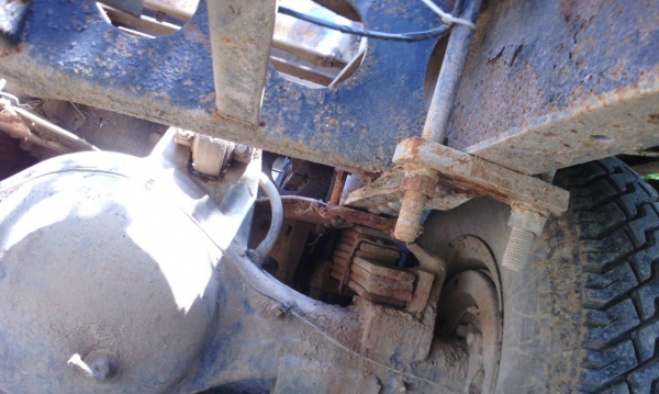 ขายรถเทนเลอร์สิบล้อ MITSUBISHI   2เพลาหางใหญ่รถสวยพร้อมใช้ราคา550,000 090-772-3710 090-772-3708