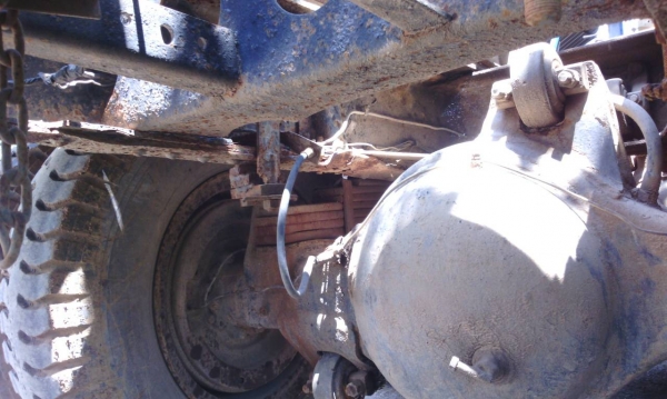 ขายรถเทนเลอร์สิบล้อ MITSUBISHI   2เพลาหางใหญ่รถสวยพร้อมใช้ราคา550,000 090-772-3710 090-772-3708