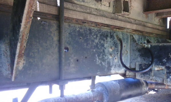 ขายรถเทนเลอร์สิบล้อ MITSUBISHI   2เพลาหางใหญ่รถสวยพร้อมใช้ราคา550,000 090-772-3710 090-772-3708