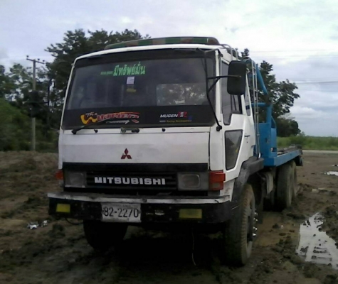 ขายรถเทนเลอร์สิบล้อ MITSUBISHI   2เพลาหางใหญ่รถสวยพร้อมใช้ราคา550,000 090-772-3710 090-772-3708