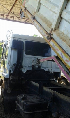 ขายดั้มเดก้า 195แรง พ.เพาเวอร์ เบรกทิฟฟี่ ภายในสวย แอร์เย็น สภาพพร้อมใช้งาน เอกสารพร้อมโอน ราคา870,000 สนใจโทร 090-8588220คุณนะ 093-3258446คุณบิว หรือเข้าดูสินค้าอื่นๆได้ที่ www.truck.in.th/498 หรือเพจFacebook ณรงค์ ซื้อขายรถมือสอง (เว็บไซต์ส่วนตัว) หรือF