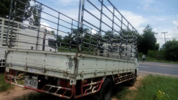 ขายรถ6ล้อ ISUZU NPR130แรง ปี51 ยาว5เมตร เครื่องดีแคชซีสวย สภาพพร้อมใช้งาน เอกสารพร้อมโอน สนใจโทร 090-8588220คุณนะ 093-3258446คุณบิว หรือเข้าดูสินค้าอื่นๆได้ที่ www.truck.in.th/498 หรือเพจFacebook ณรงค์ ซื้อขายรถมือสอง (เว็บไซต์ส่วนตัว) หรือFacebook ตลาดรถ