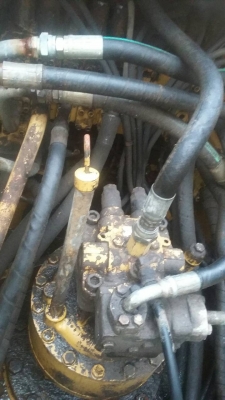 ขายรถแบคโฮ KOBELCO SK200-/// เอกสารอินวอย ระบบไฟเต็ม ราคา 850000