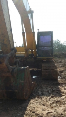 ขายรถแบคโฮ KOBELCO SK200-/// เอกสารอินวอย ระบบไฟเต็ม ราคา 850000