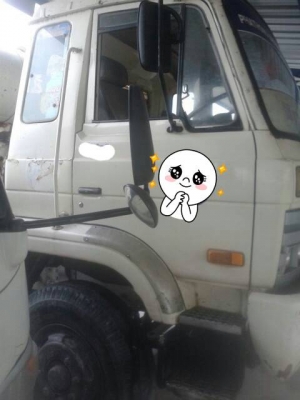 ขายรถบรรทุก 10 ล้อโม่ปูน NISSAN UD CWM430 230 แรงม้า โม่ 6 คิว ราคา 700000