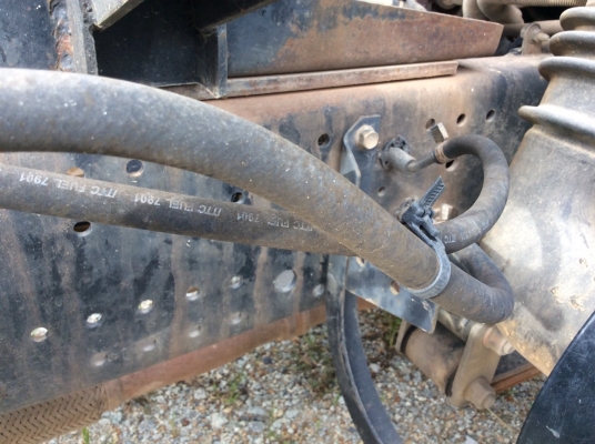 ขายรถบรรทุก 6 ล้อดัมพ์ ISUZU NQR 150 แรงม้าปี 2550 ราคา 600000