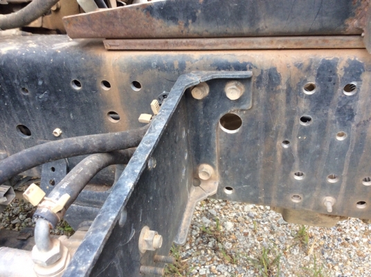 ขายรถบรรทุก 6 ล้อดัมพ์ ISUZU NQR 150 แรงม้าปี 2550 ราคา 600000