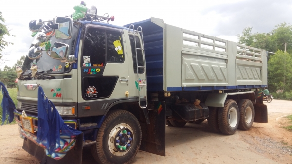 ขายสิบล้อ สิงห์ไฮเทค fm3h เครื่อง ho7d 195 แรง เดิมๆ(เจ้าของขายเอง)