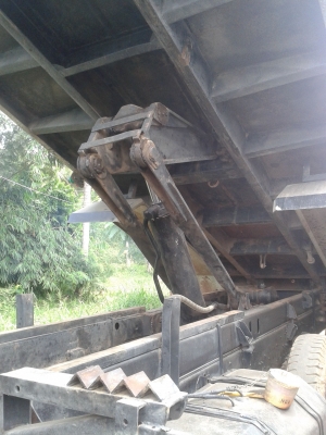 ขายสิบล้อ สิงห์ไฮเทค fm3h เครื่อง ho7d 195 แรง เดิมๆ(เจ้าของขายเอง)