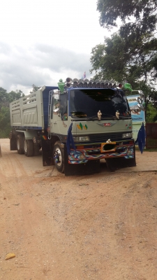 ขายสิบล้อ สิงห์ไฮเทค fm3h เครื่อง ho7d 195 แรง เดิมๆ(เจ้าของขายเอง)