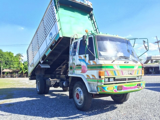 ขาย 6 ล้อดั้มร็อกกี้"รถห้าง" 165 แรงม้า ปี 1995 กระบะอลูมิเนียม ยาว 5.50 เมตร