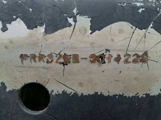 ขายรถ ISUZU Rocky ปี 47  เครื่อง 6HE1 195 แรงม้า ติดเครน UNIC 2.9 ตัน คัสซีFRR32LB