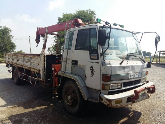 ขายรถ ISUZU Rocky ปี 47  เครื่อง 6HE1 195 แรงม้า ติดเครน UNIC 2.9 ตัน คัสซีFRR32LB