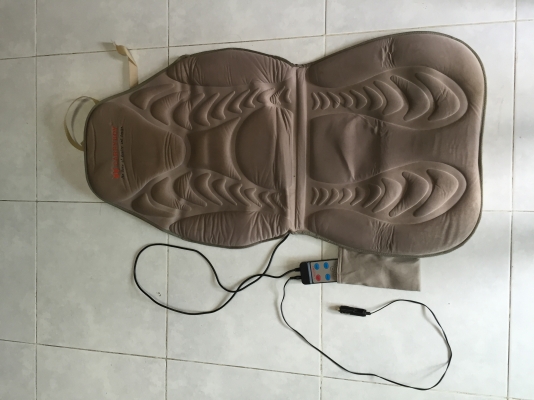 เบาะนวดไฟฟ้าสำหรับยึดกับเบาะคนขับในรถยนต์