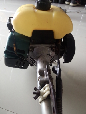 เครื่องตัดหญ้า Makita