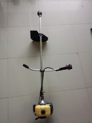 เครื่องตัดหญ้า Makita