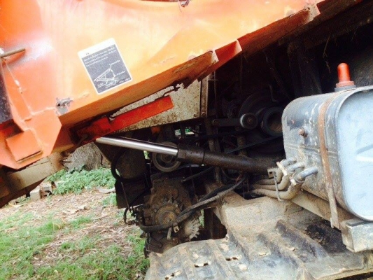 ขายรถเกี่ยวข้าว คูโบต้า รุ่น DC 60  ปี 2552 ลดราคาเหลือเพียง 225,000บาท