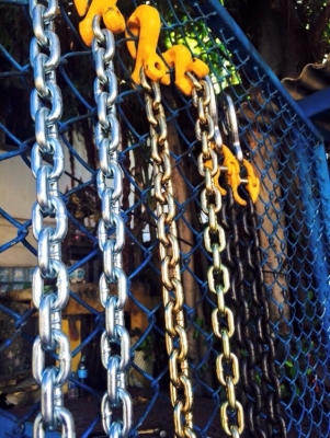 โซ่ยกเครื้อง. 2.7เมรต ยกได้ 1.5 ตัน. เส้นละ550. ซื้อ3 แถม 1. สนใจ0882812550