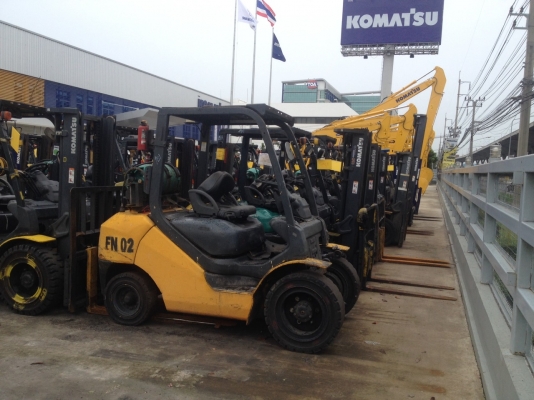 ขายรถฟกลิปร์ KOMATSU  49 คัน มีเครื่องติดแก๊ส  น้ำมัน  ไฟฟ้า  หรือจะเอาทั้งหมดมาคุยกันราคาพิเศษครับ 1.ขนาด 2 ตัน    ราคา  140,000-150,000 2.ขนาด 2.5 ตัน ราคา  150,000-170,000 3.ขนาด 3 ตัน     ราคา  180,000-200,000